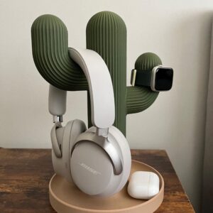 Cactus-Shaped 3-in-1 Desktop Organizer & Wireless Charging Station